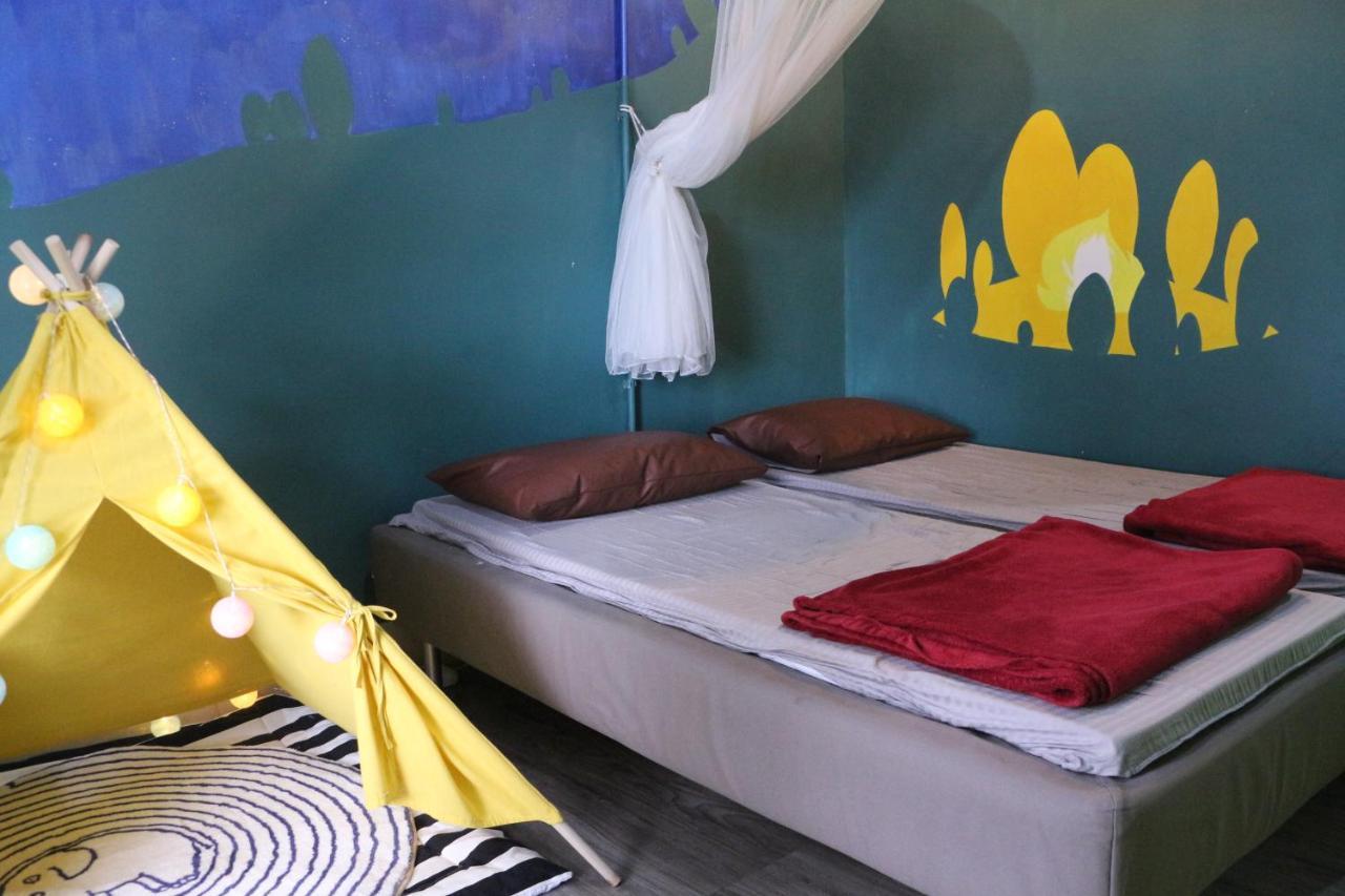 Yha Bradbury Jockey Club Youth Hostel Hong Kong Bagian luar foto