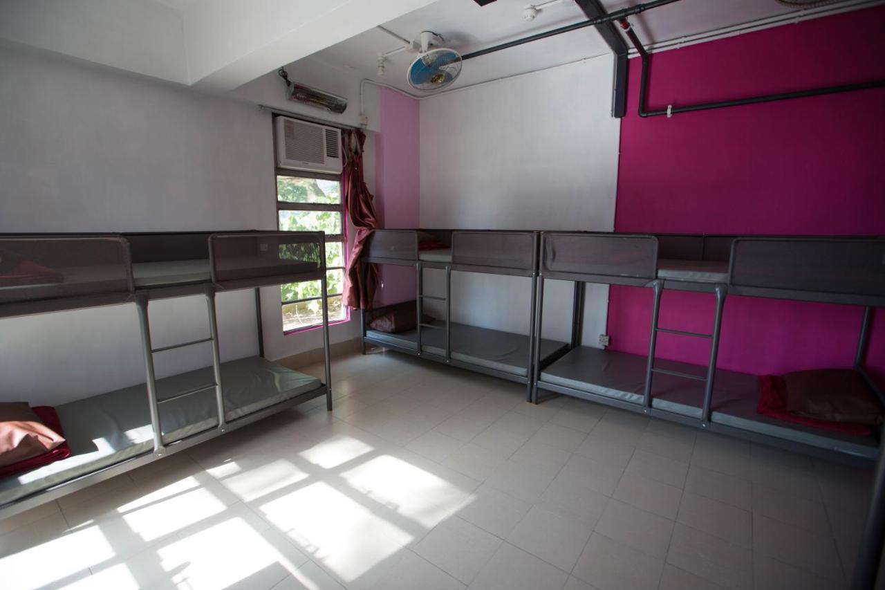 Yha Bradbury Jockey Club Youth Hostel Hong Kong Bagian luar foto
